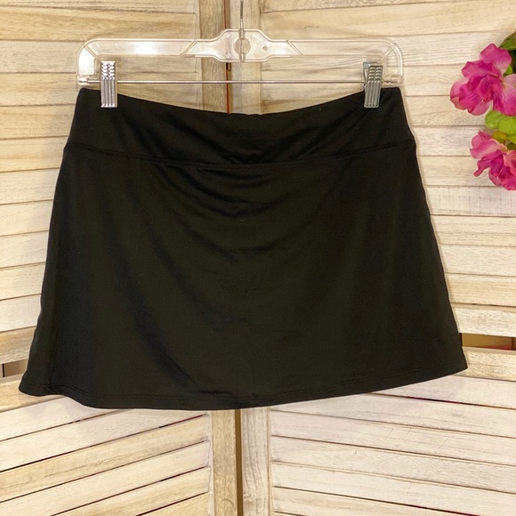 Women’s Black Athletic Running Skort - Picture 5 of 5